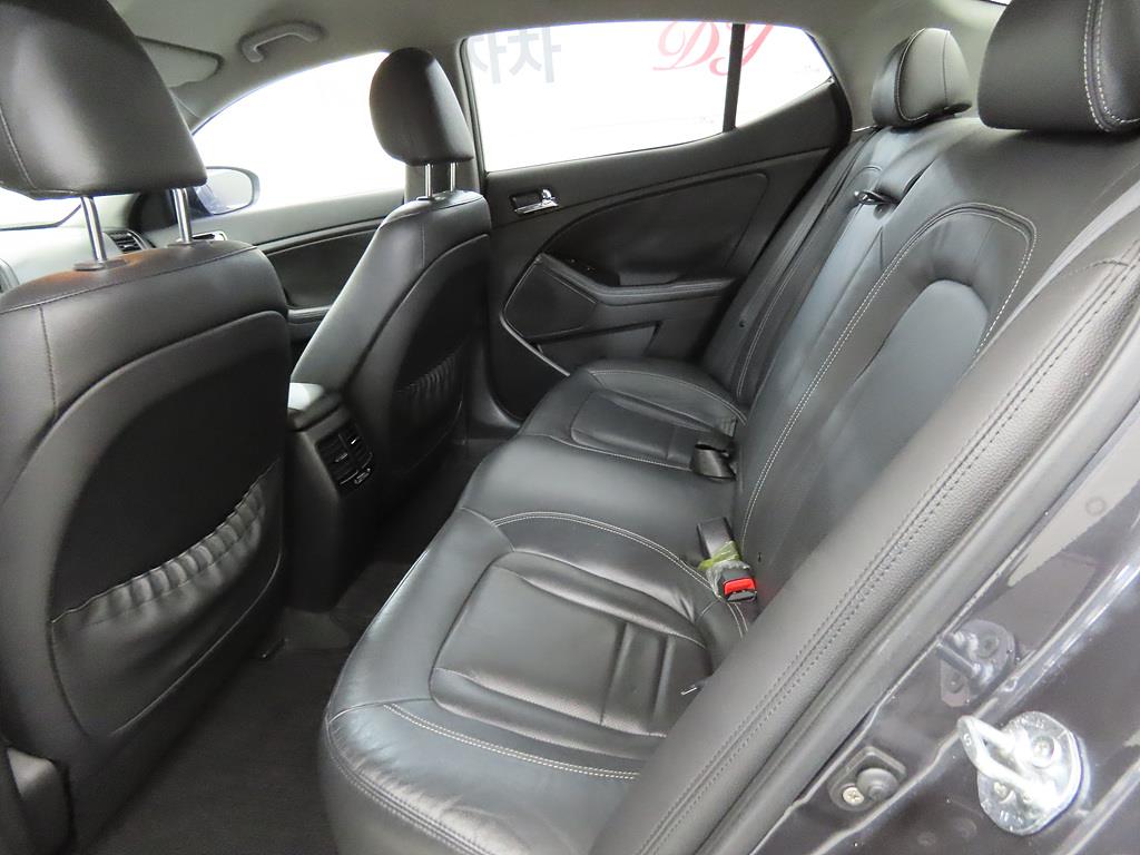 KIA K5 - Vista 6