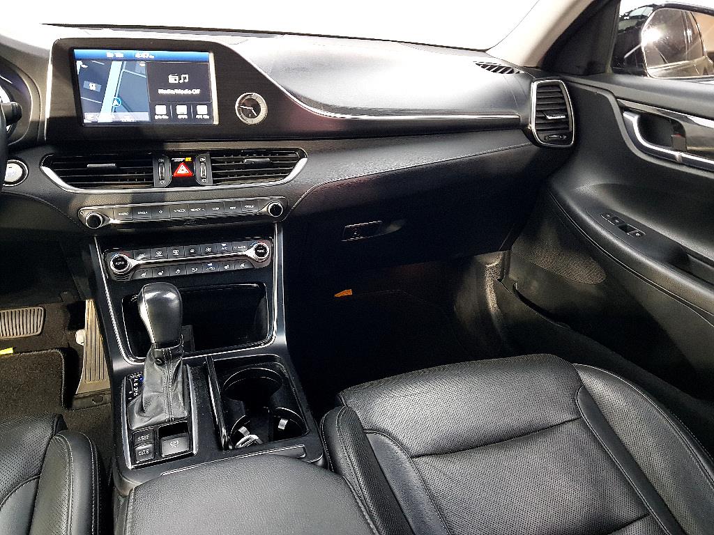 HYUNDAI Grandeur - Vista 10