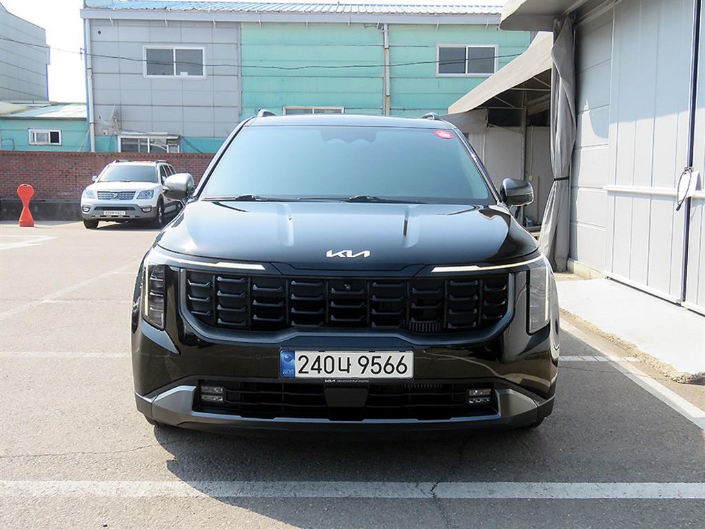 KIA Carnival 2024 Negro - Importación desde Corea - HF Imports Iquique - Foto 1