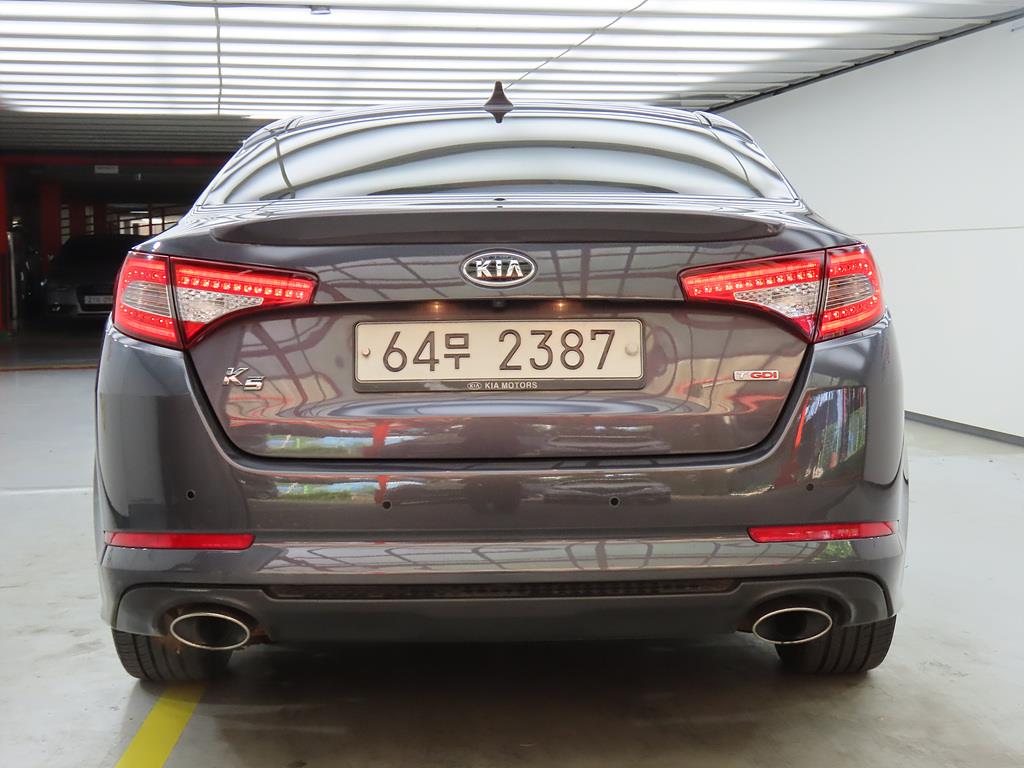 KIA K5 - Vista 4