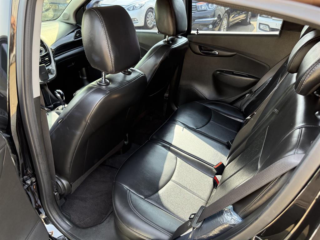 Chevrolet Spark - Vista 11