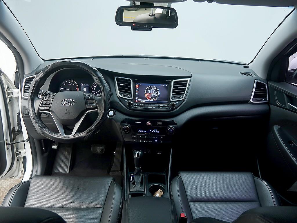 HYUNDAI Tucson - Vista 9