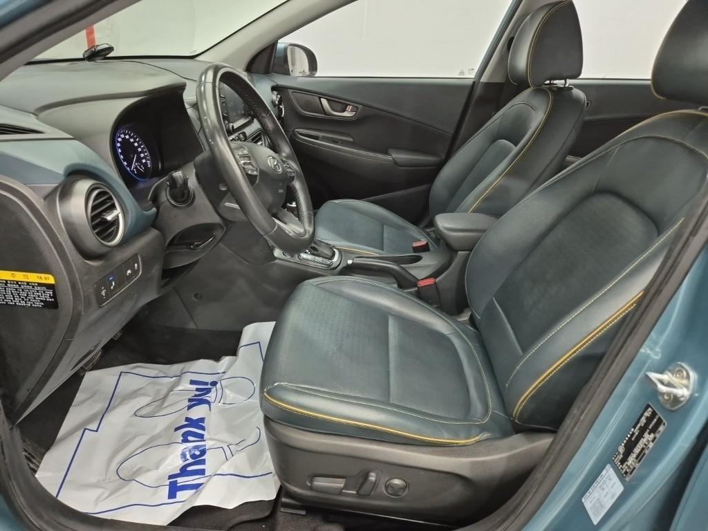 HYUNDAI Kona - Vista 11