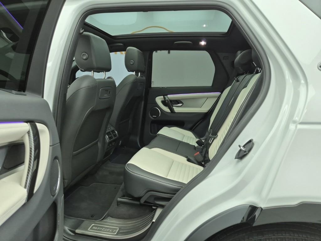 Land Rover Discovery Sports - Vista 12
