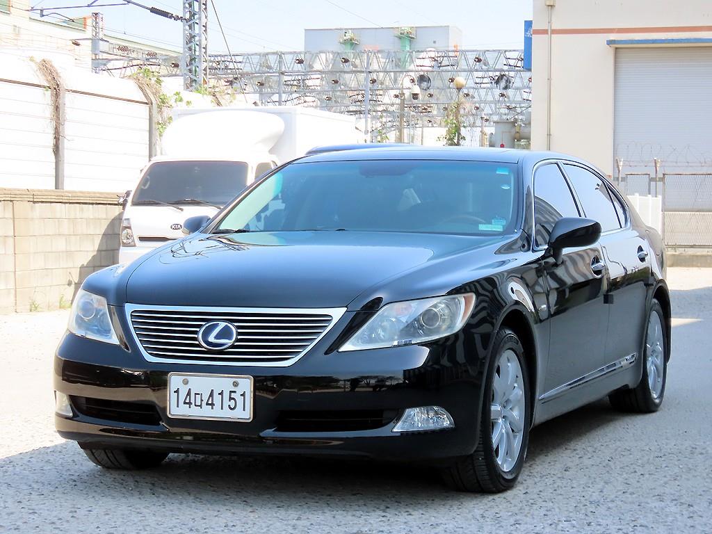 Lexus LS - Vista 2