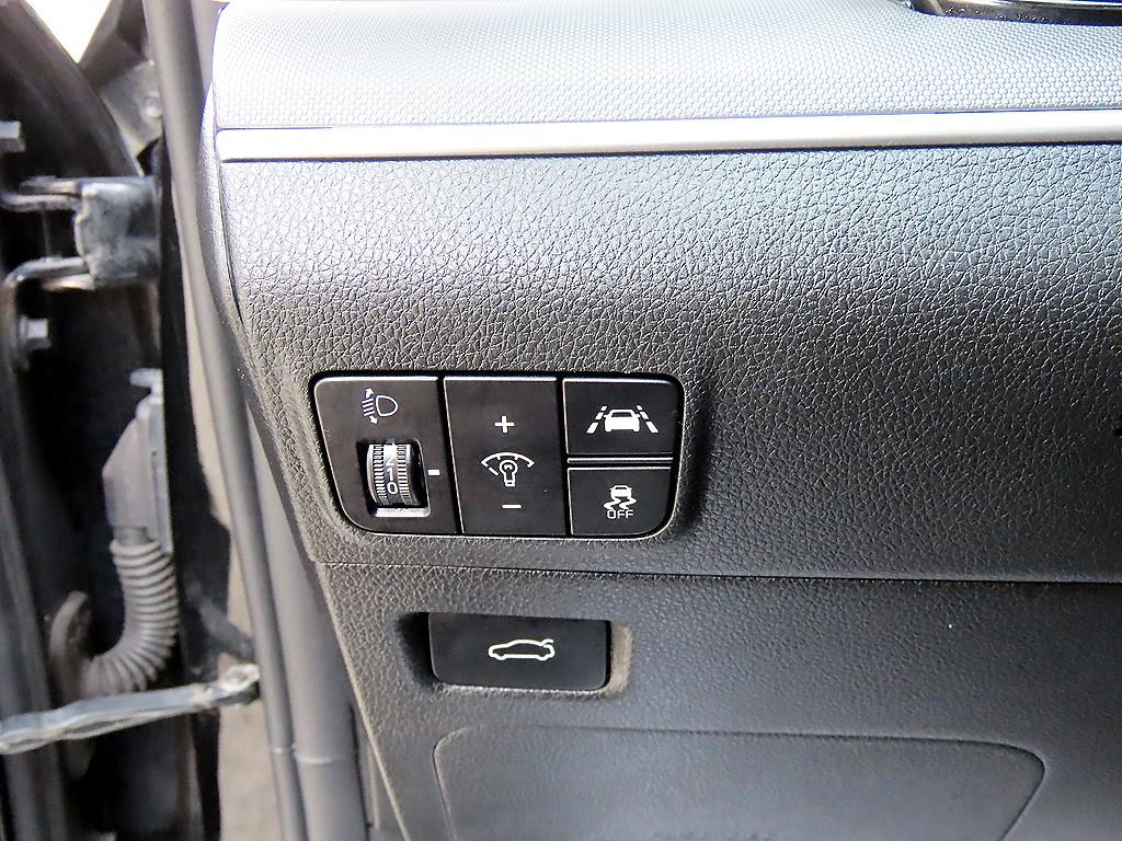 KIA K5 - Vista 12