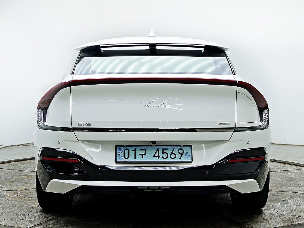 KIA EV6 - Vista 5