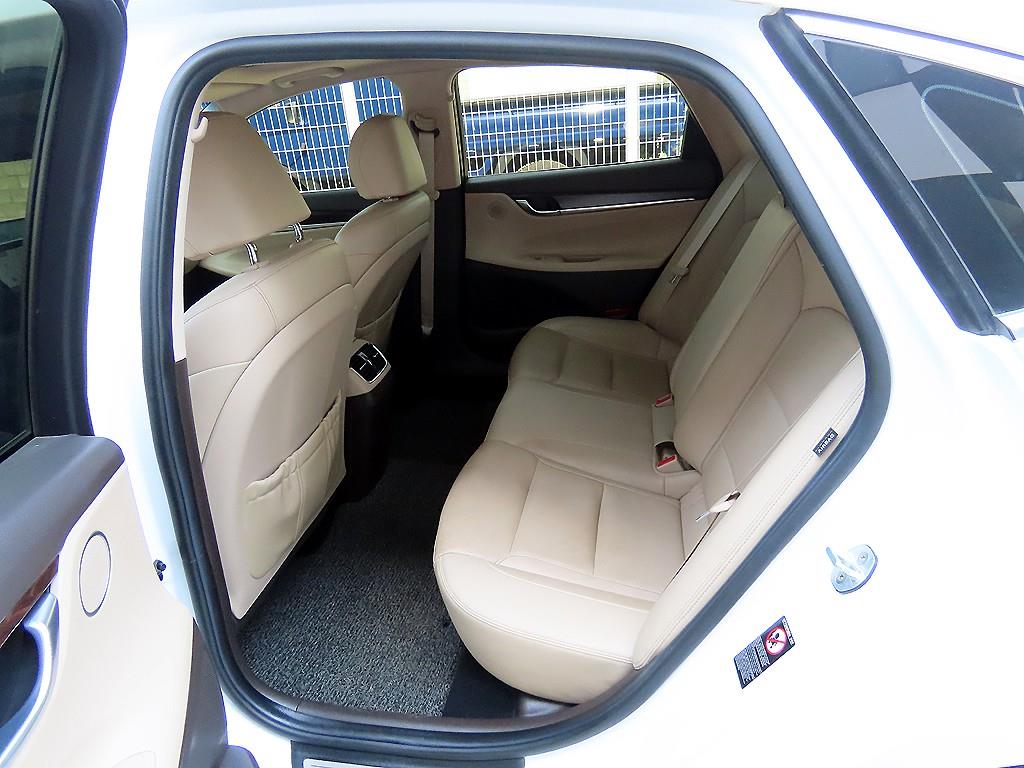 HYUNDAI Grandeur - Vista 6
