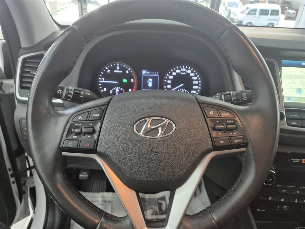 HYUNDAI Tucson - Vista 6
