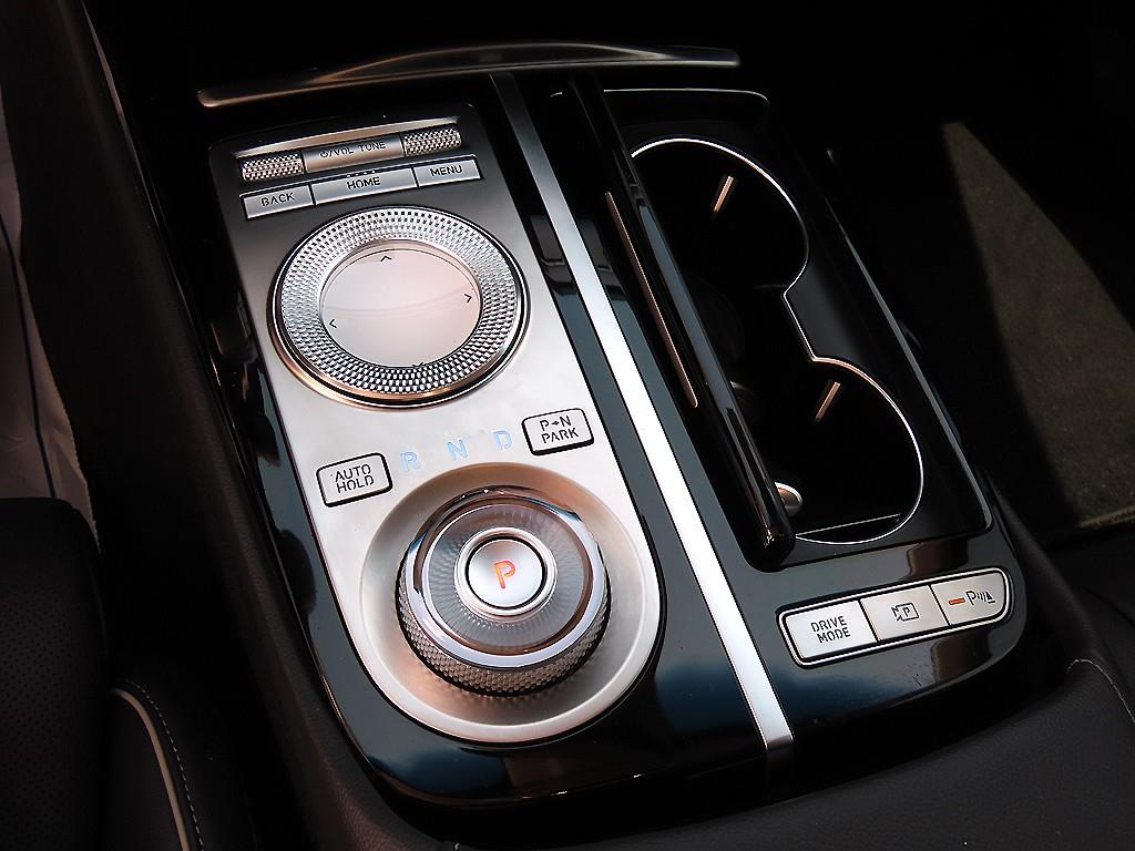 Genesis G80 - Vista 11