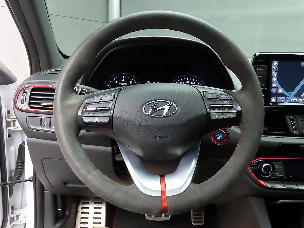 HYUNDAI i30 - Vista 9