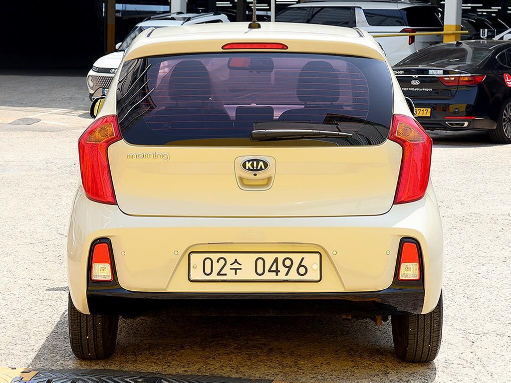 KIA Morning - Vista 5
