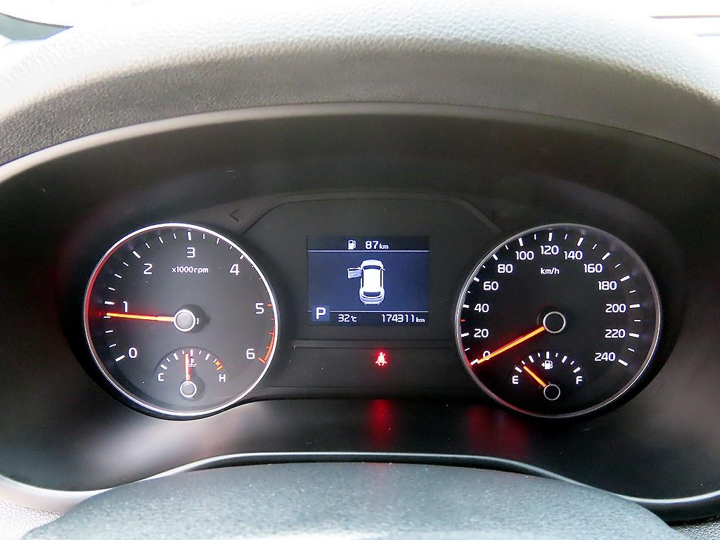 KIA Sportage - Vista 9
