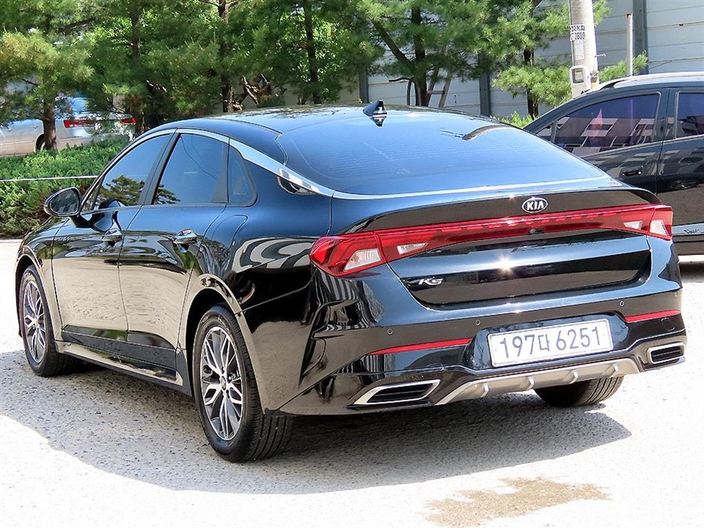 KIA K5 - Vista 3