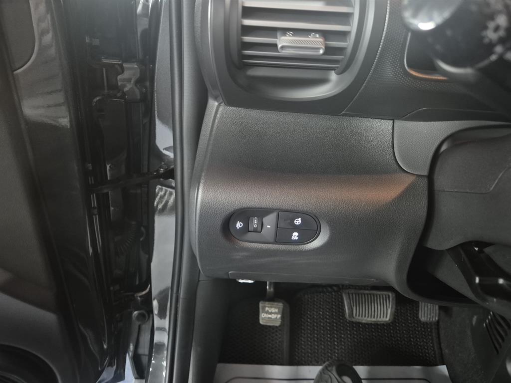 HYUNDAI Casper - Vista 11
