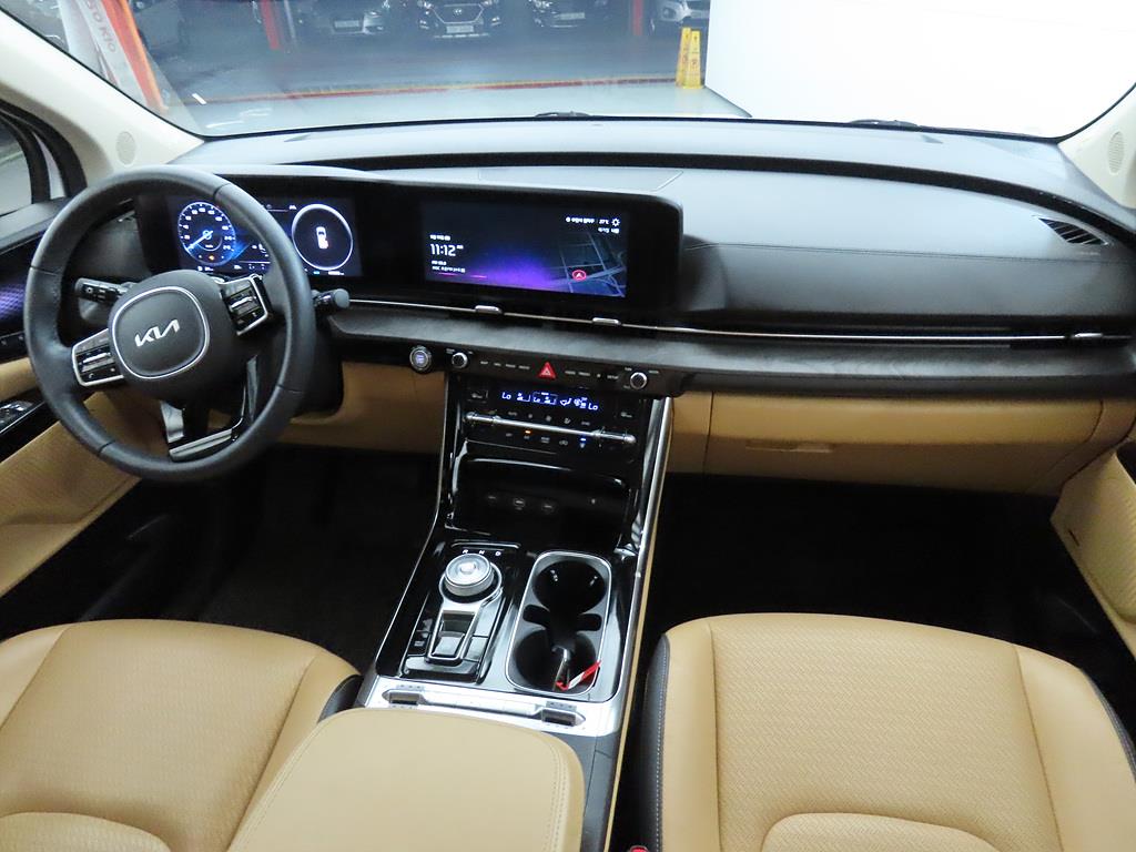 KIA Carnival - Vista 5