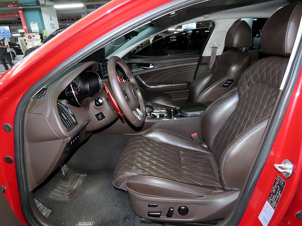 KIA Stinger - Vista 5