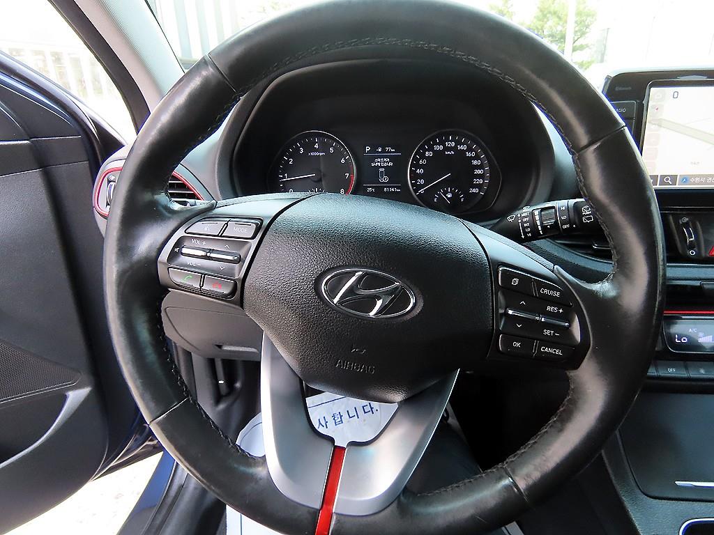 HYUNDAI i30 - Vista 8