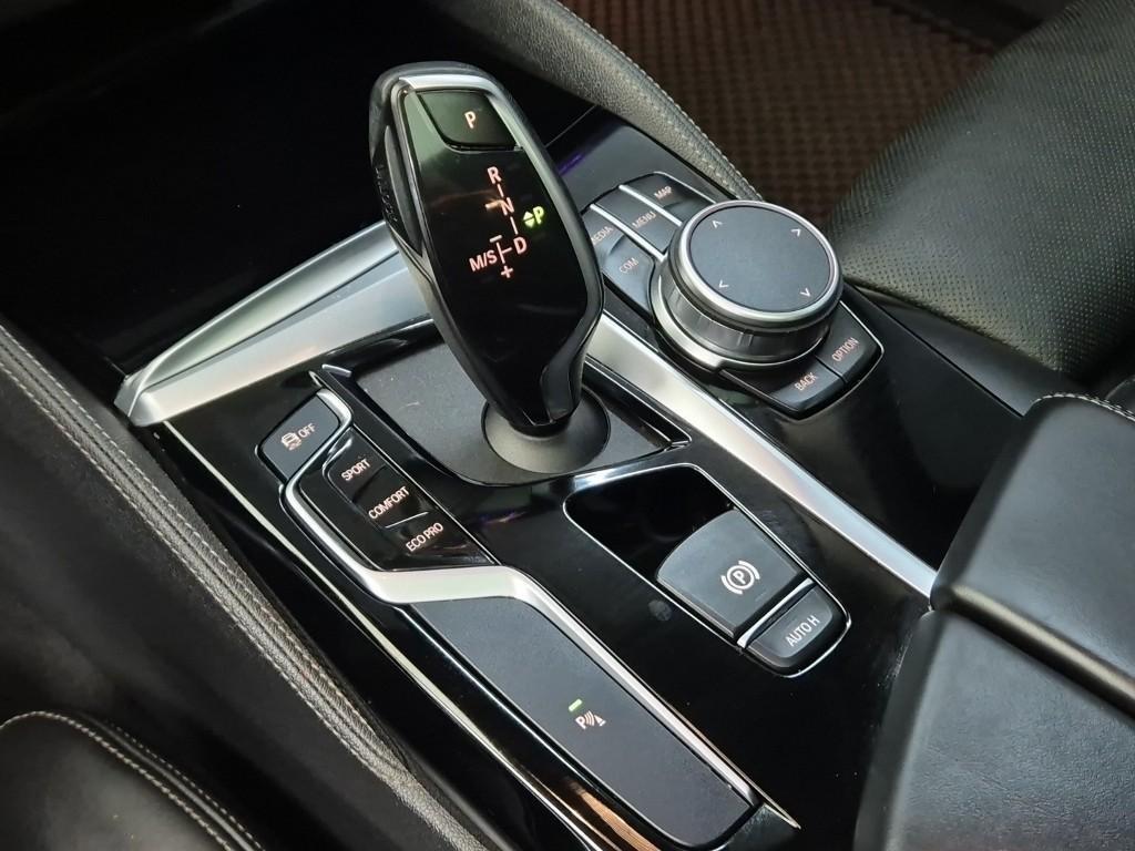 BMW 5 Series - Vista 10