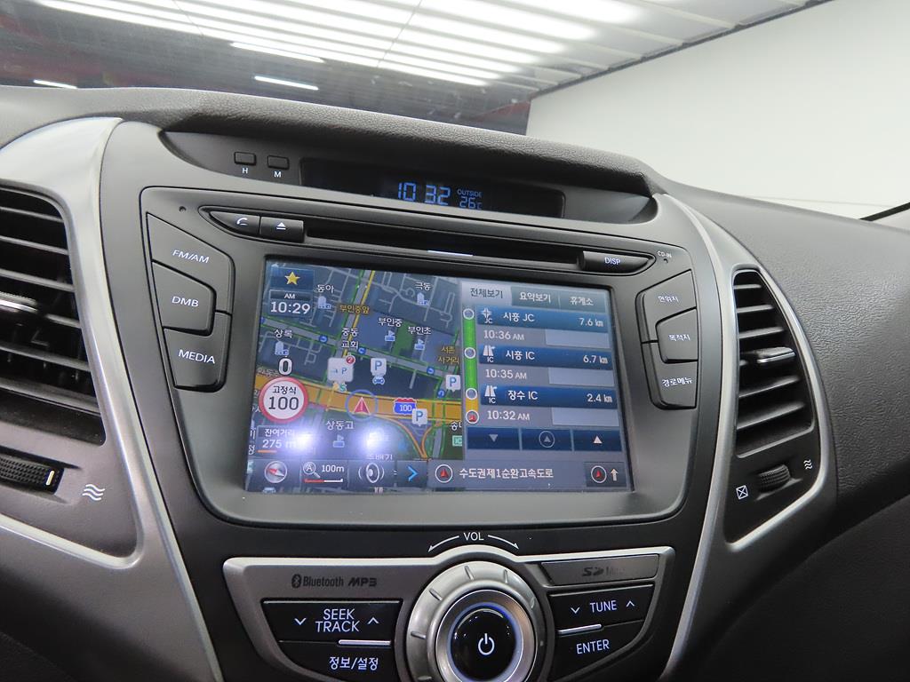 HYUNDAI Avante 2015 Blanco - Importación desde Corea - HF Imports Iquique - Foto 13