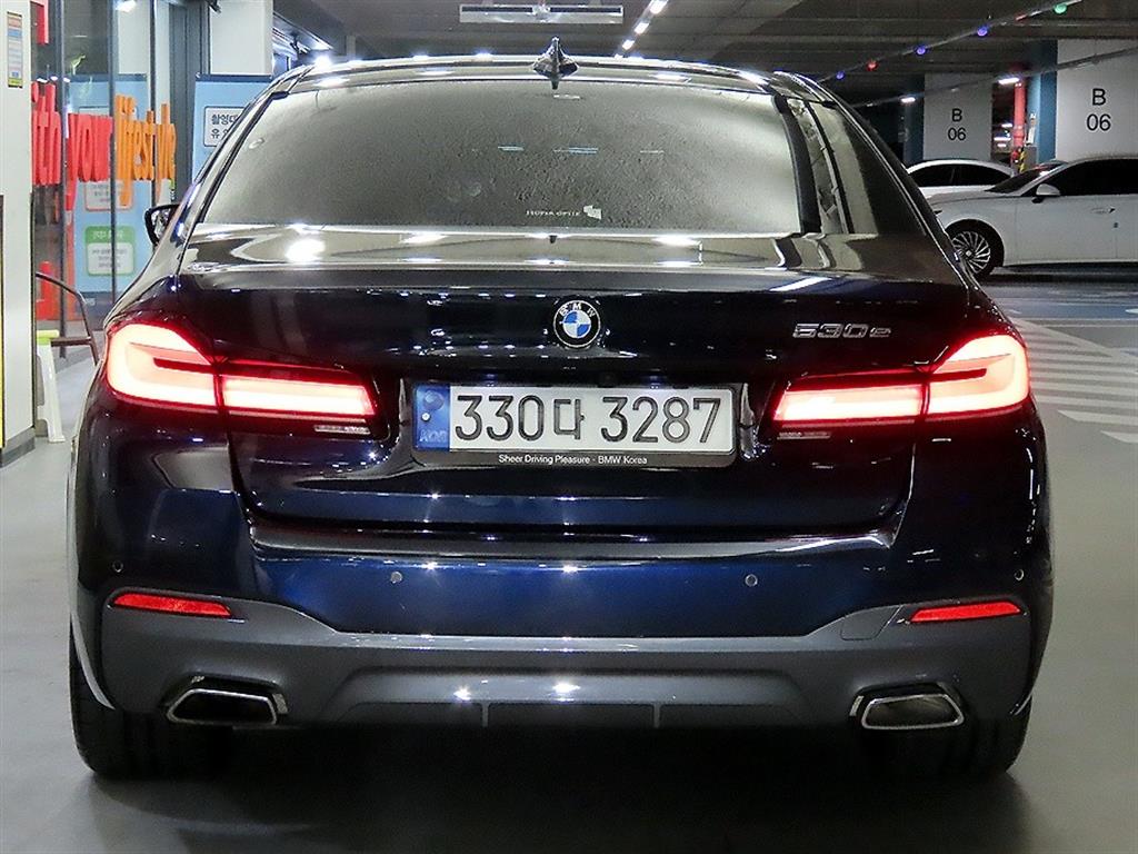 BMW 5 Series - Vista 5