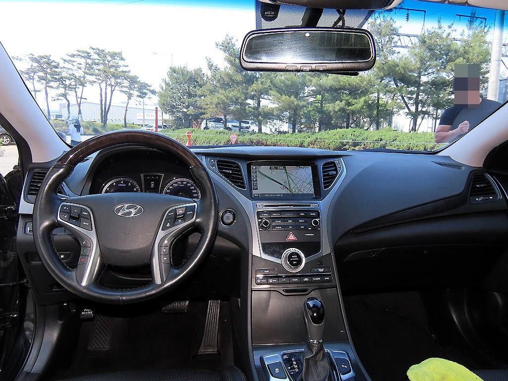 HYUNDAI Grandeur - Vista 7