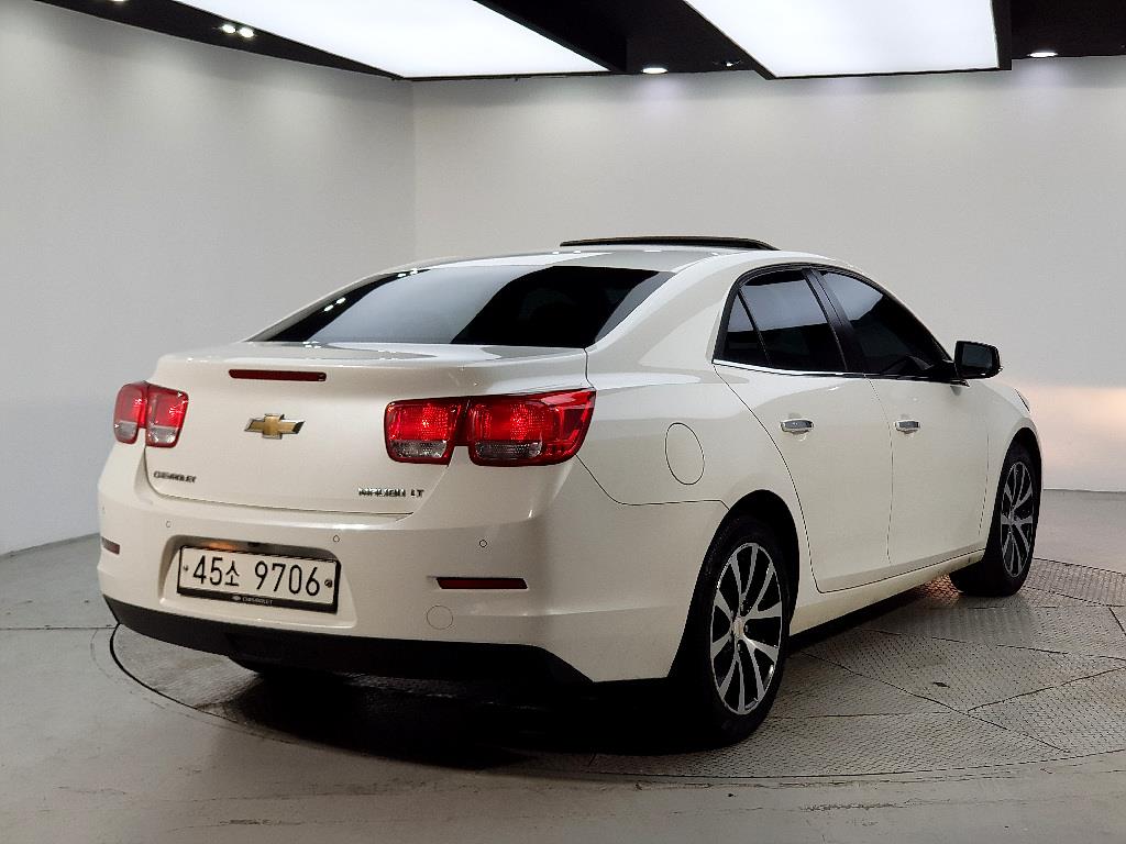 Chevrolet Malibu - Vista 4
