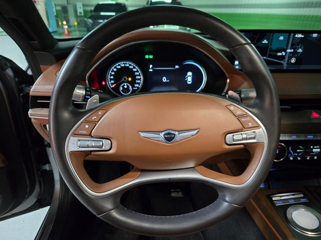 Genesis G80 - Vista 10