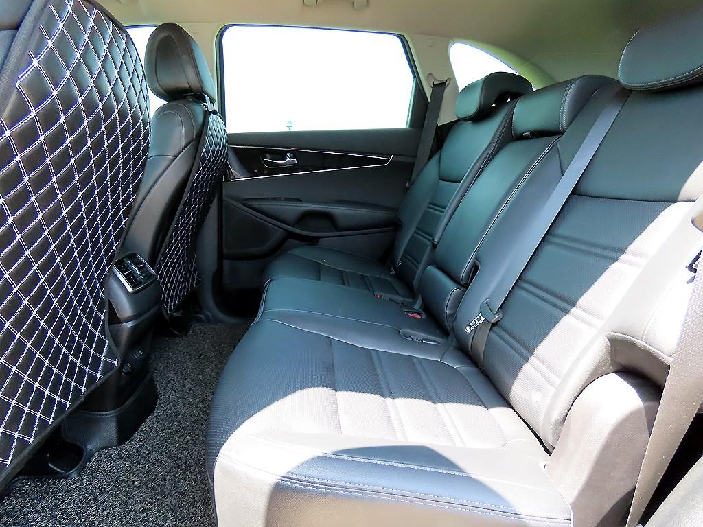 KIA Sorento - Vista 6