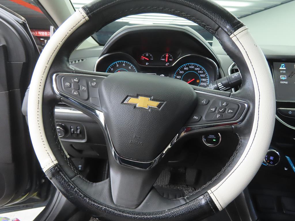 Chevrolet Cruise - Vista 8