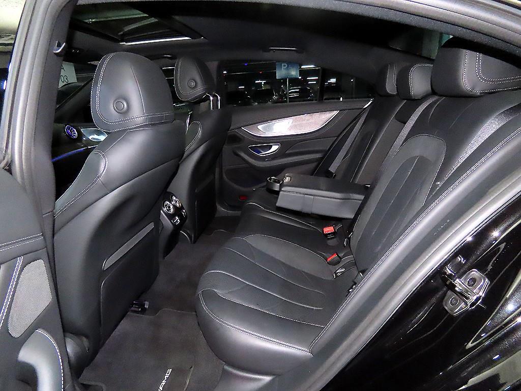 Mercedes Benz CLS Class - Vista 7