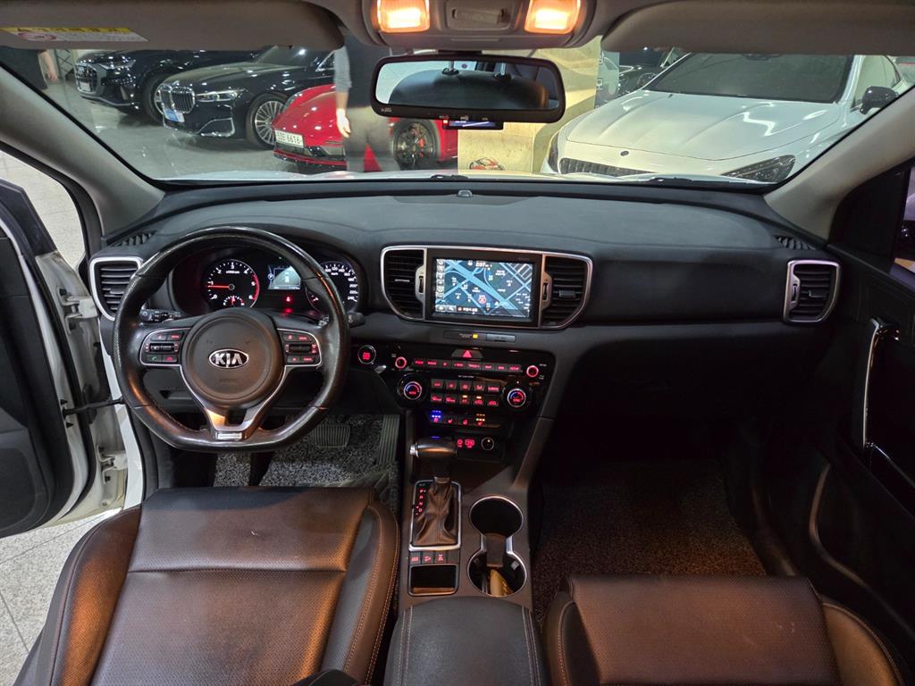 KIA Sportage - Vista 8