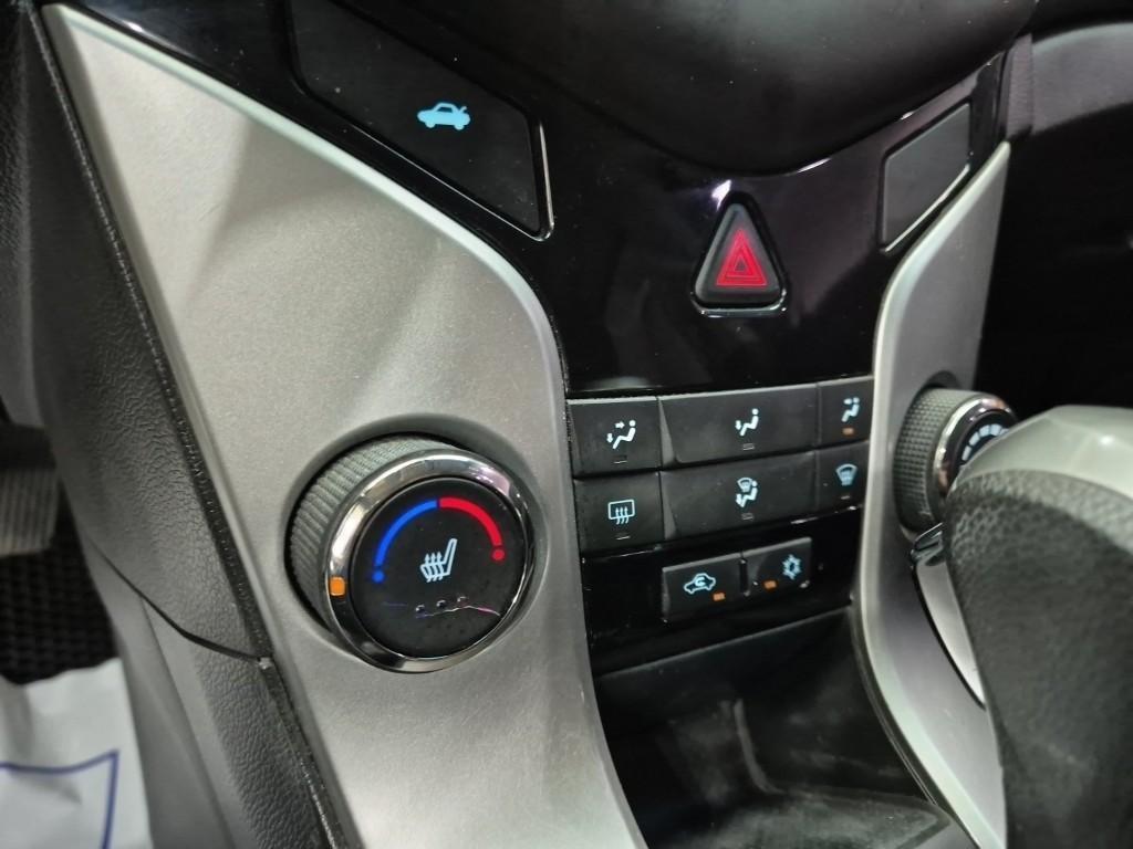 Chevrolet Cruise 2016 Blanco - Importación desde Corea - HF Imports Iquique - Foto 13