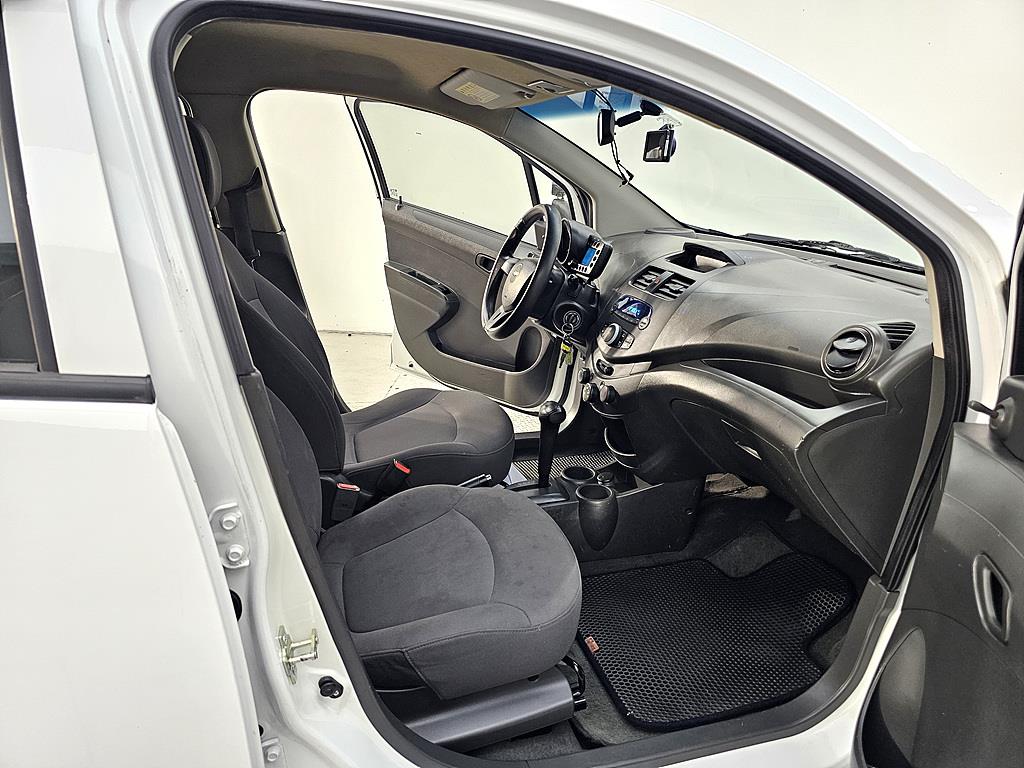 Chevrolet Spark - Vista 5