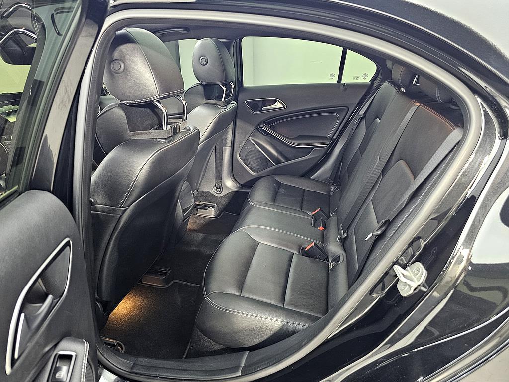 Mercedes Benz A Class - Vista 9