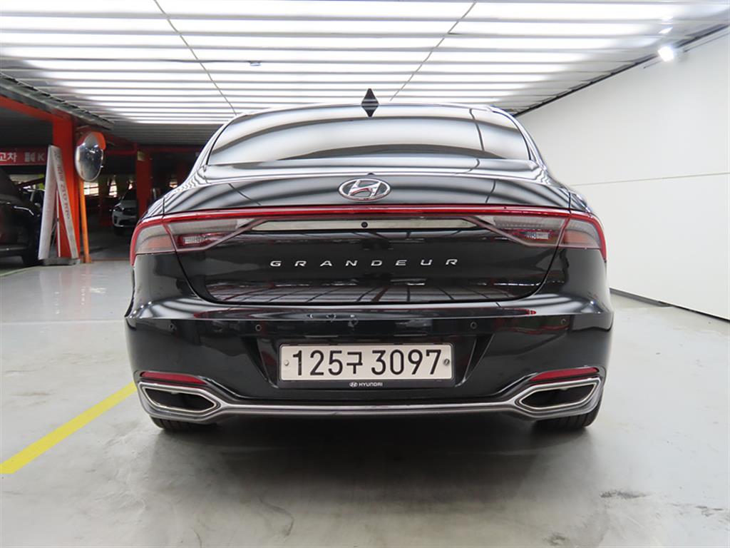 HYUNDAI Grandeur - Vista 3
