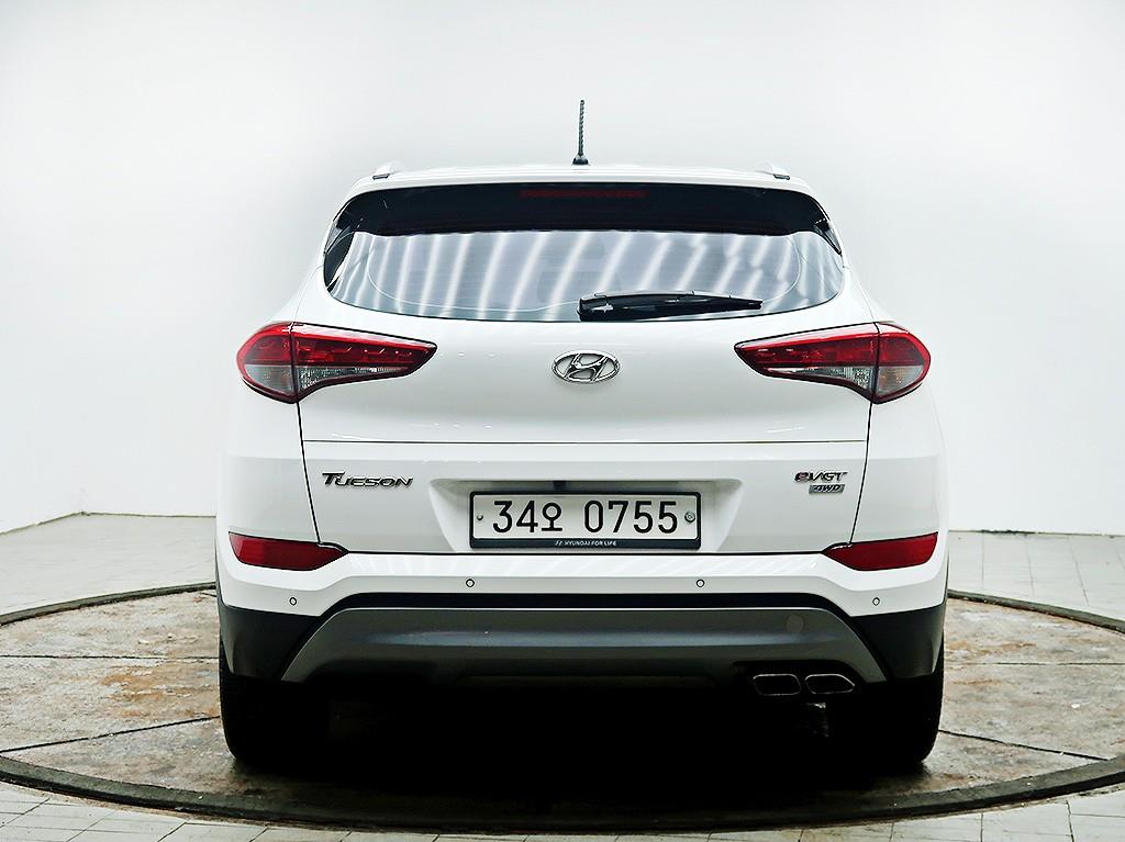 HYUNDAI Tucson - Vista 5