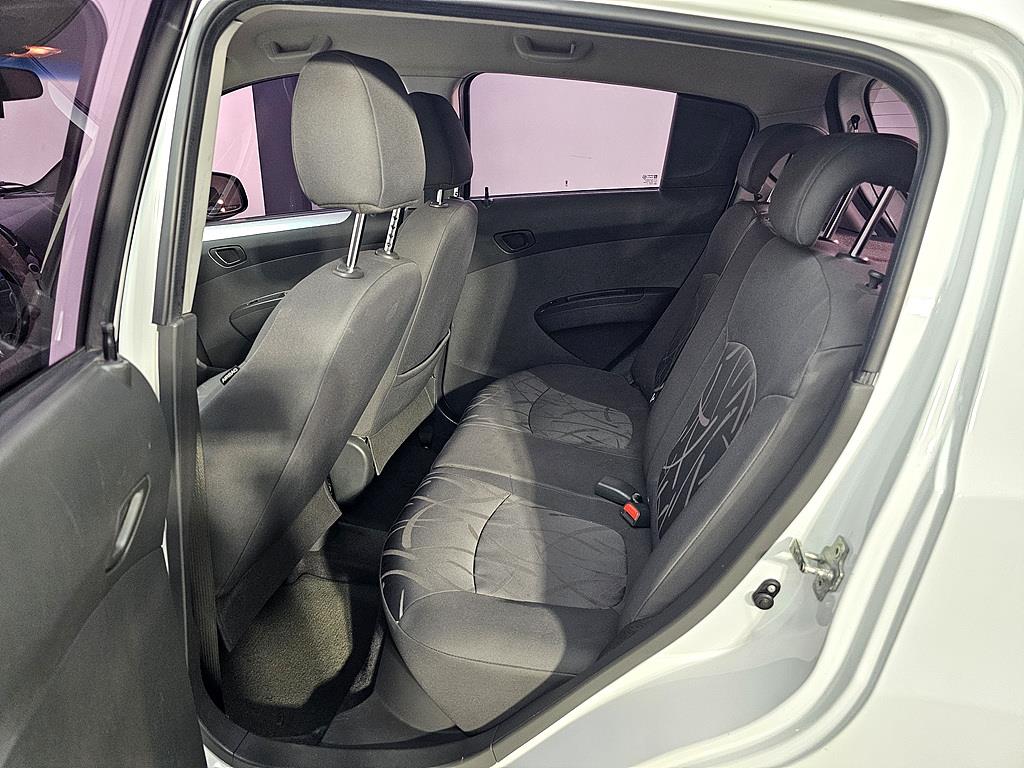 Chevrolet Spark - Vista 9