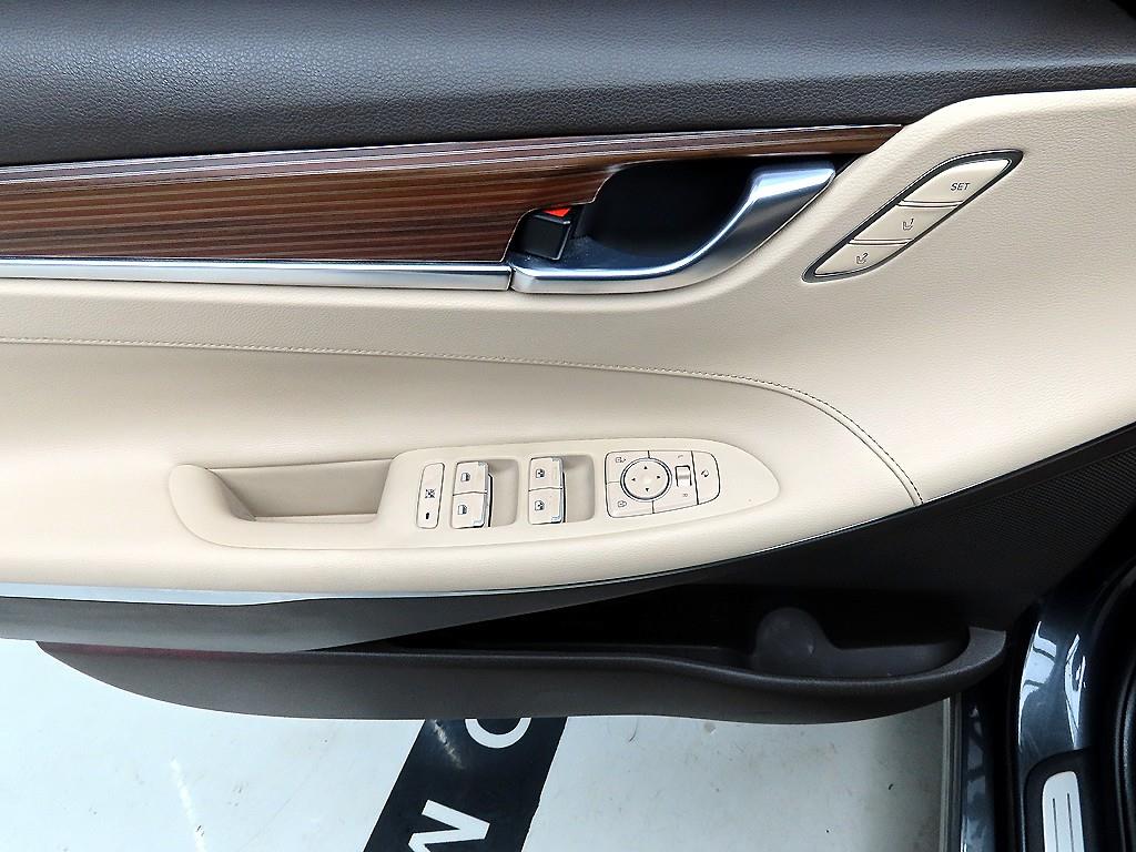 HYUNDAI Grandeur - Vista 11