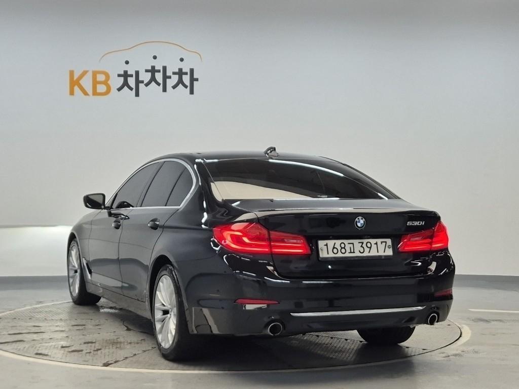 BMW 5 Series - Vista 3