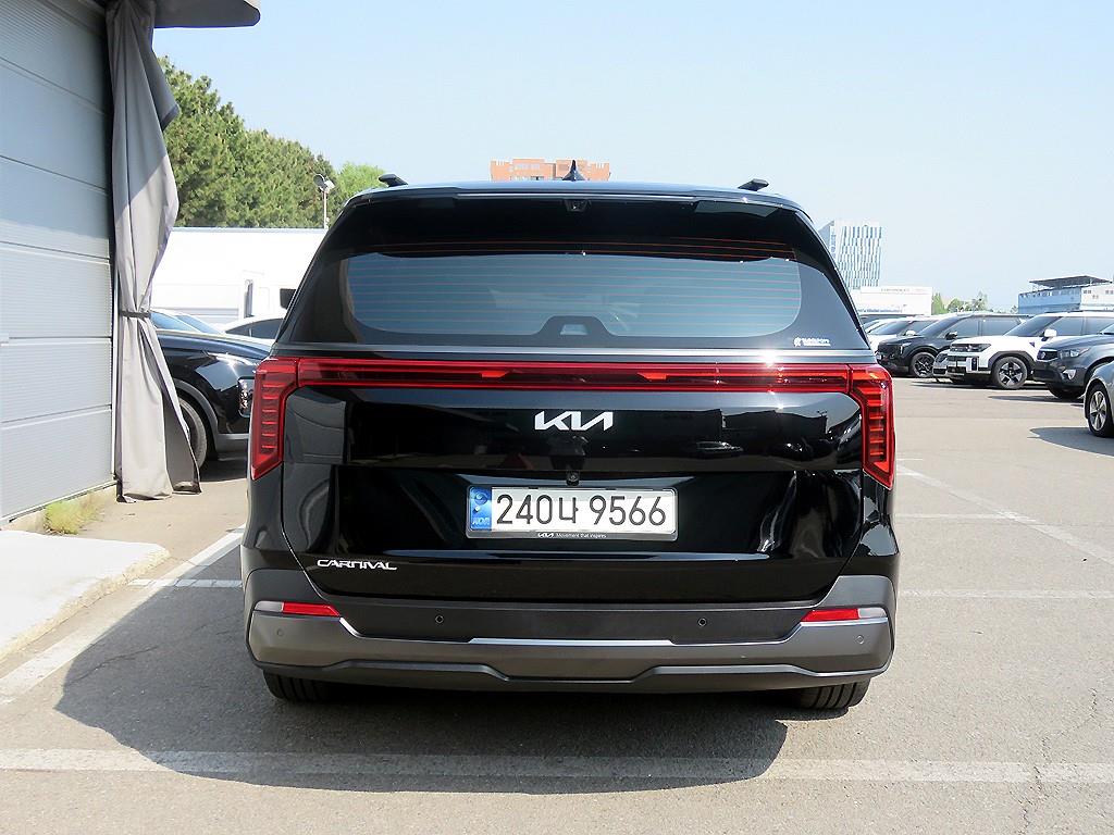 KIA Carnival - Vista 3