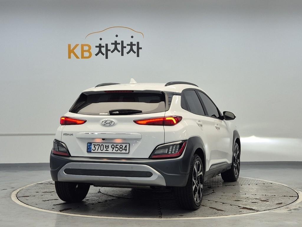 HYUNDAI Kona - Vista 3