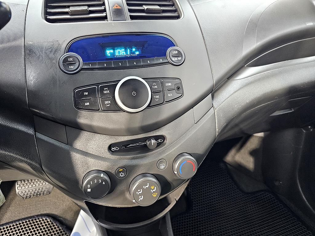 Chevrolet Spark - Vista 11