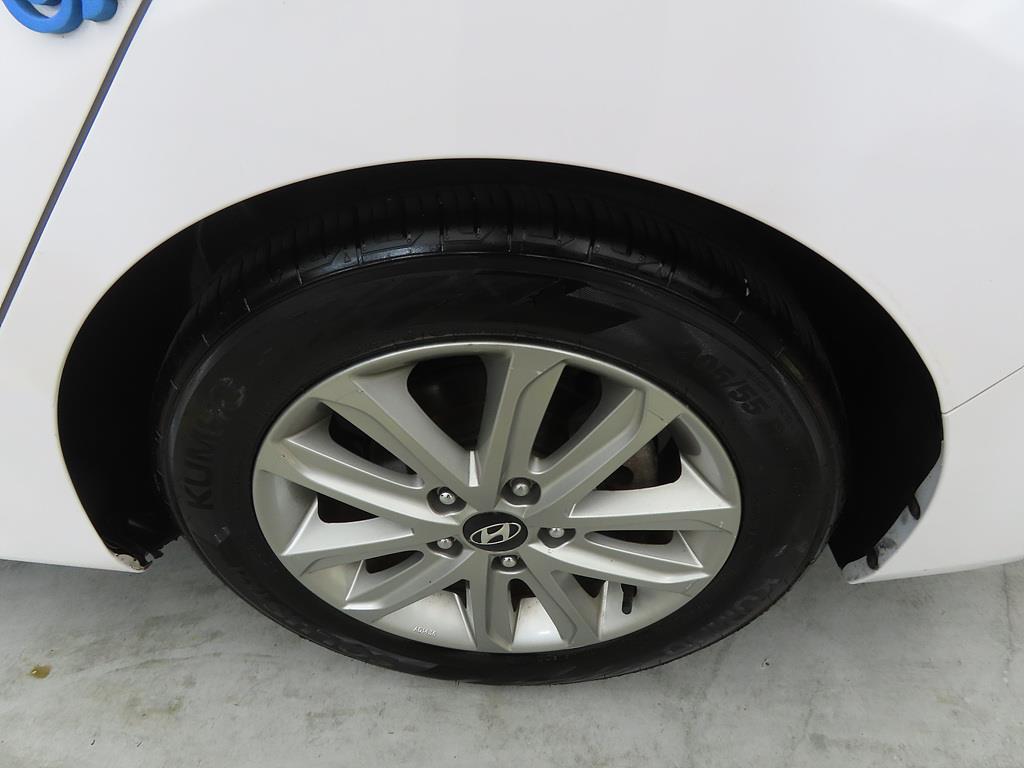 HYUNDAI Avante 2015 Blanco - Importación desde Corea - HF Imports Iquique - Foto 20