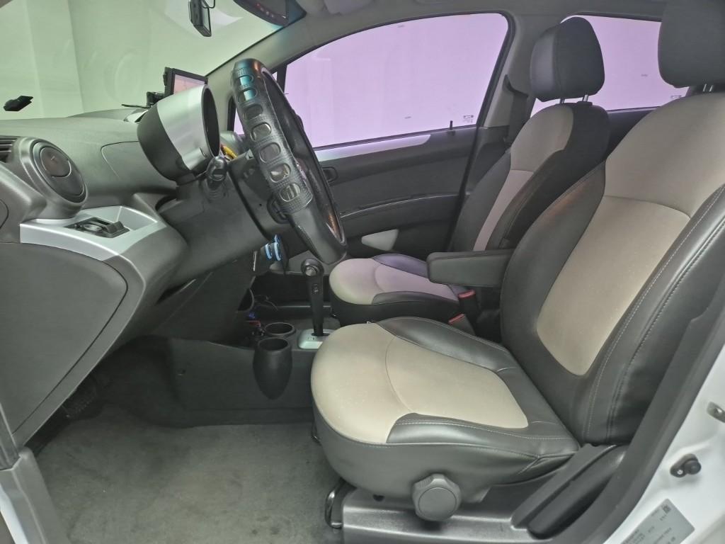 Chevrolet Spark - Vista 5