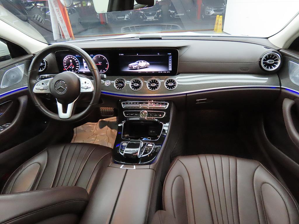 Mercedes Benz CLS Class - Vista 5