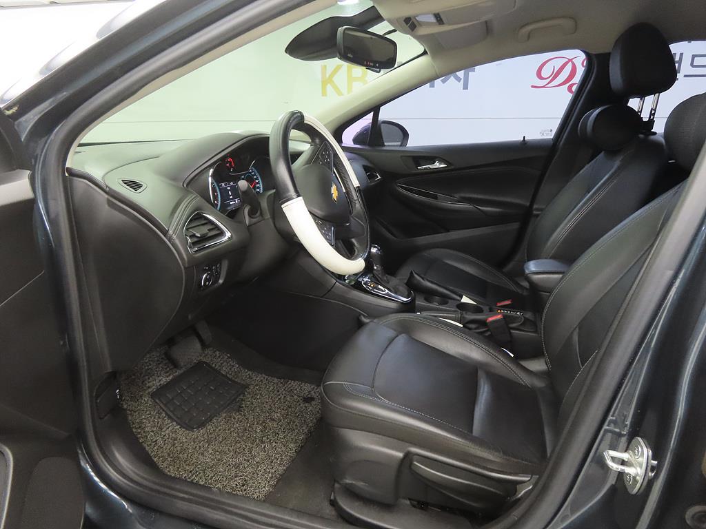 Chevrolet Cruise - Vista 5