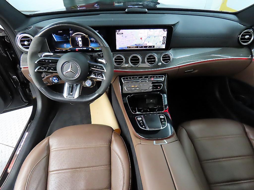 Mercedes Benz E class - Vista 7