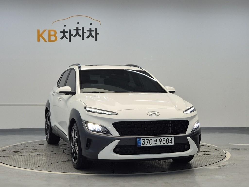 HYUNDAI Kona - Vista 4