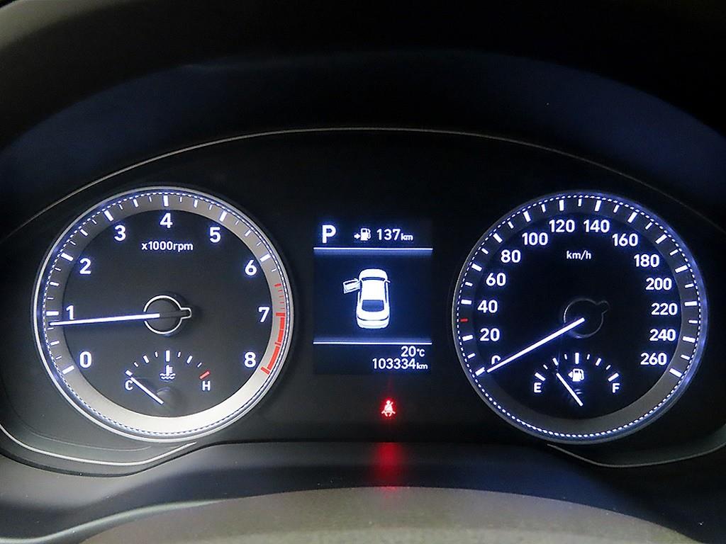 HYUNDAI Grandeur - Vista 8